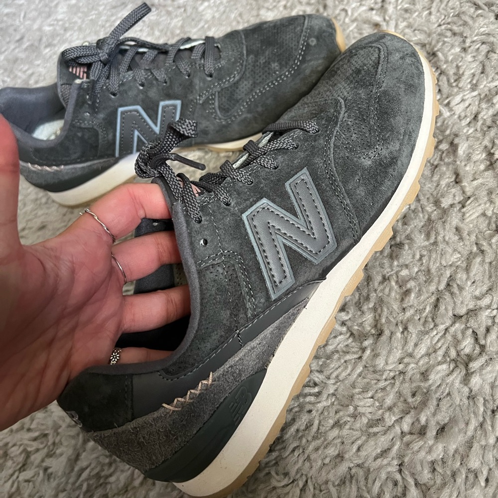 Grey new balances